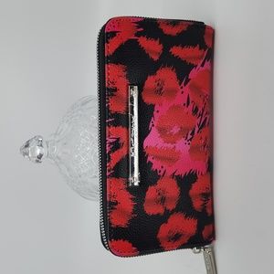 Betsey Johnson Long Zip Wallet NWOT